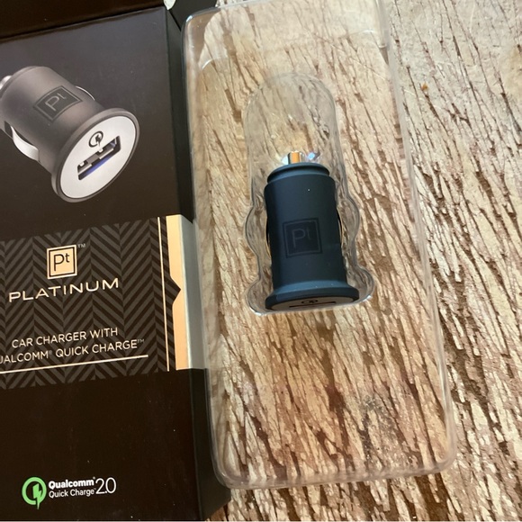 Car charger - Picture 5 of 8